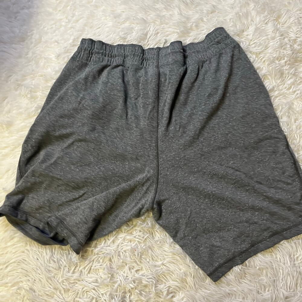 Old Navy XXL gray shorts drawstring men’s - Picture 4 of 4
